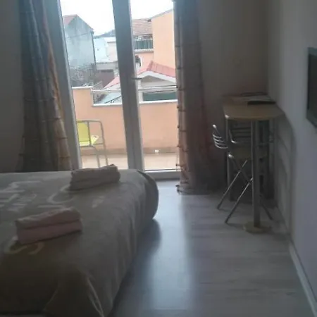 ゲストハウス & Krecak 3*