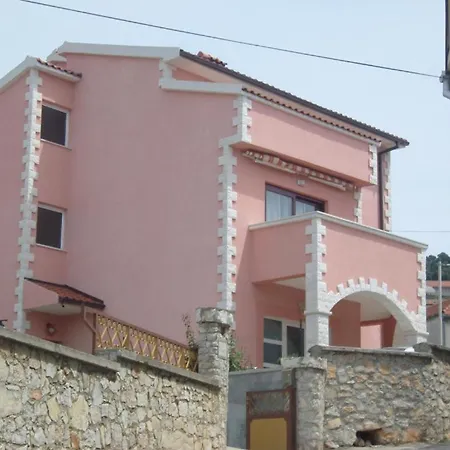 & Krecak Guest house
