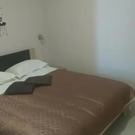 ゲストハウス & Krecak 3*